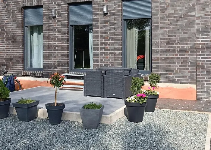 Moderne Ferienwohnung Direkt Am Kanal / Neubau